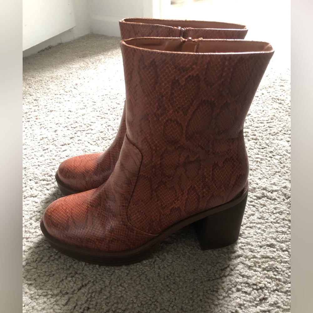 Universal Thread Jenna boots size 8 1/2 - Picture 7 of 11